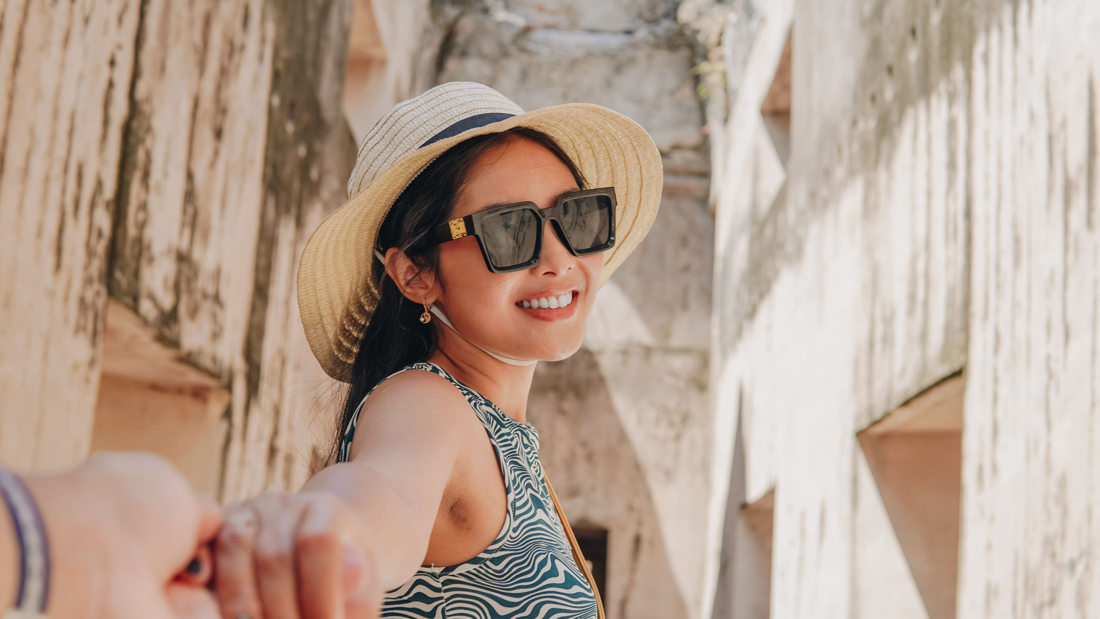 Woman travelling 